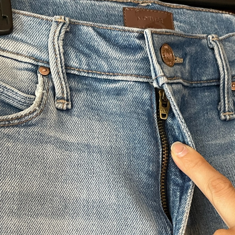 Mother The Dazzler Ripped Mid Rise Ankle Slim Jeans Hopeless Romantic.Sz 26
#28 - Picture 4 of 8